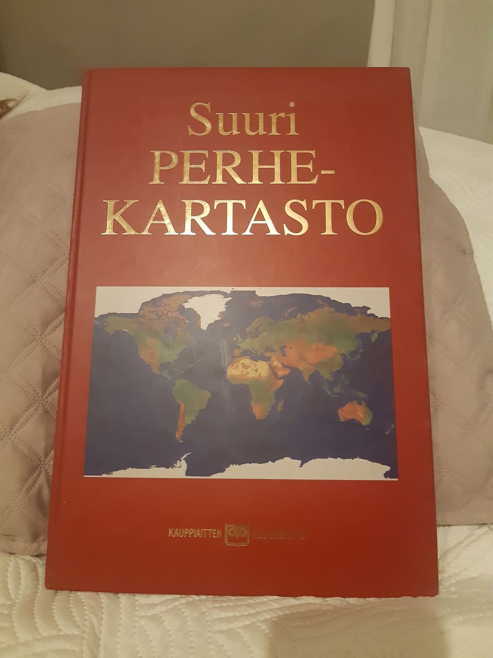 Suuri Perhekartasto -kirja