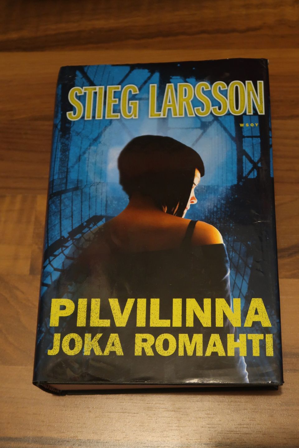 Stieg Larsson: Pilvilinna joka romahti