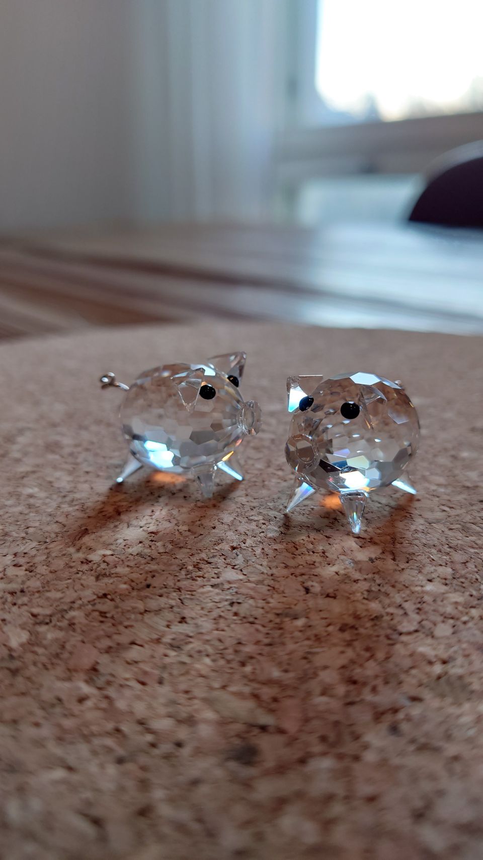 Swarovski kristalli figuuri possu