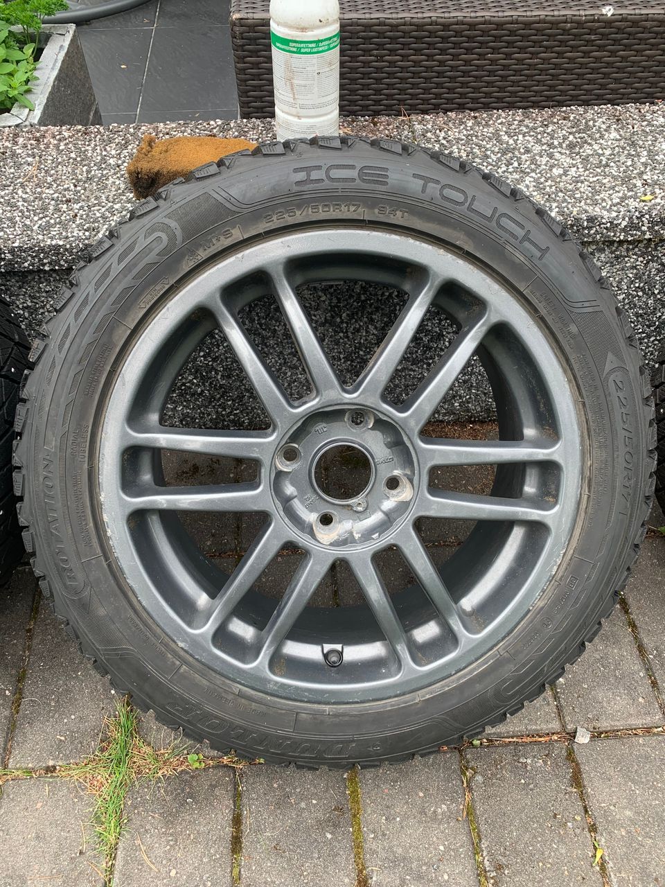 Volvon/Nissanin 17” vanteet ja renkaat/tarjous!