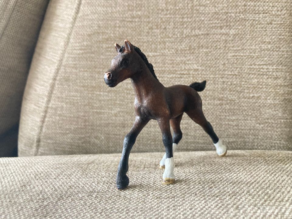 Schleich arabianhevonen varsa