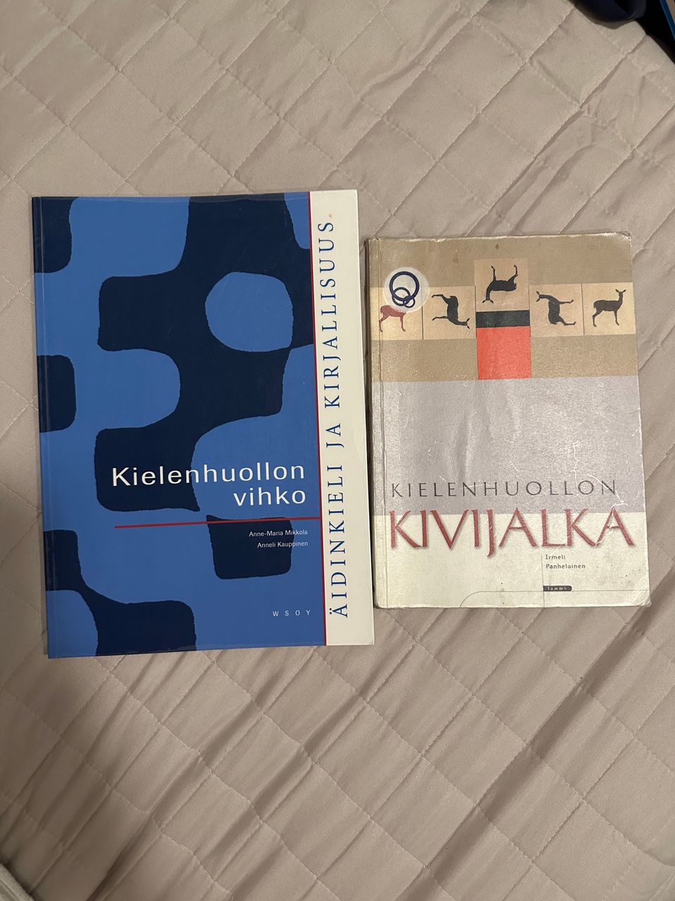 Kielenhuollon kivijalka ja Kielenhuollon vihko