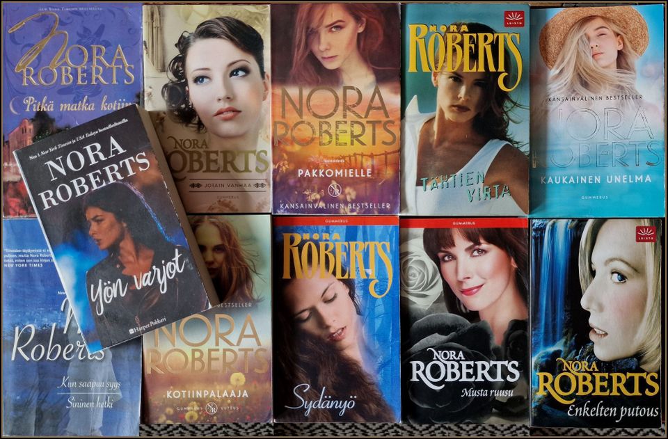 12 kpl Nora Roberts kirjoja