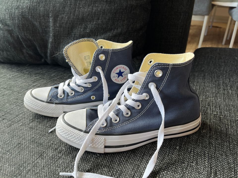 Converse tennarit, koko 35