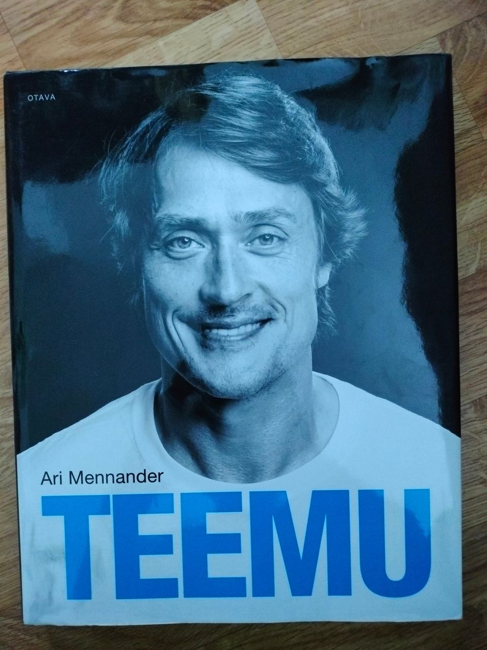 Teemu Selänne kirja