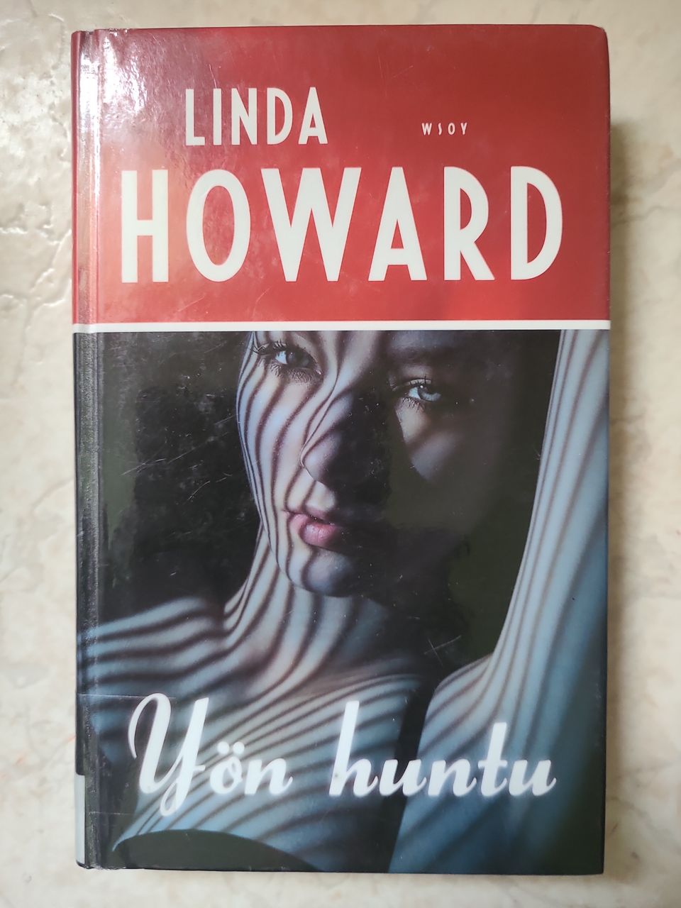 Linda Howard : Yön huntu