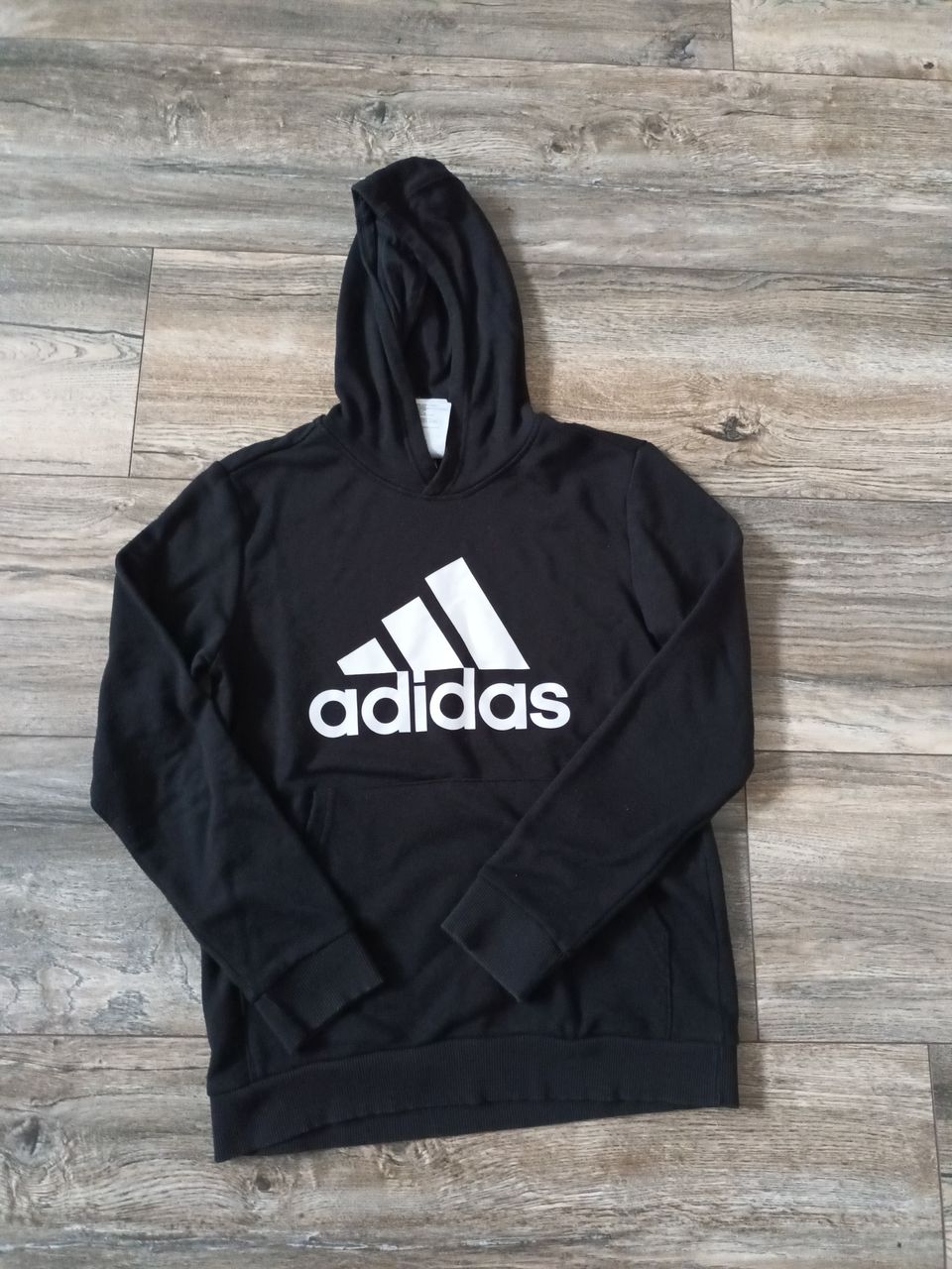 Adidas huppari