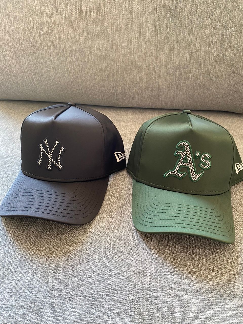 Uudet naisten New Era Yankees ja Athletics lippikset MLB