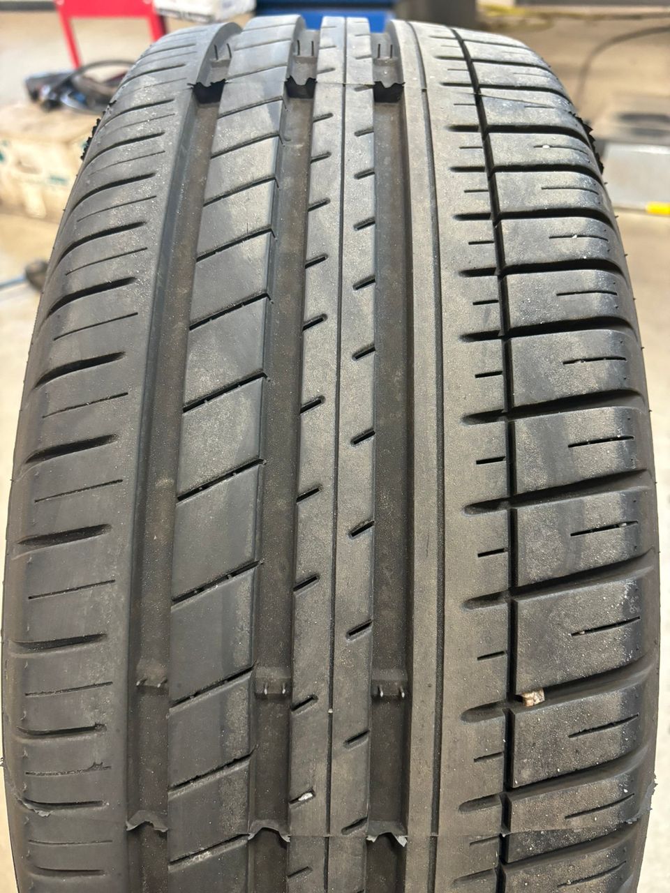 225/55R17 Radburg Sport RS3 4kpl