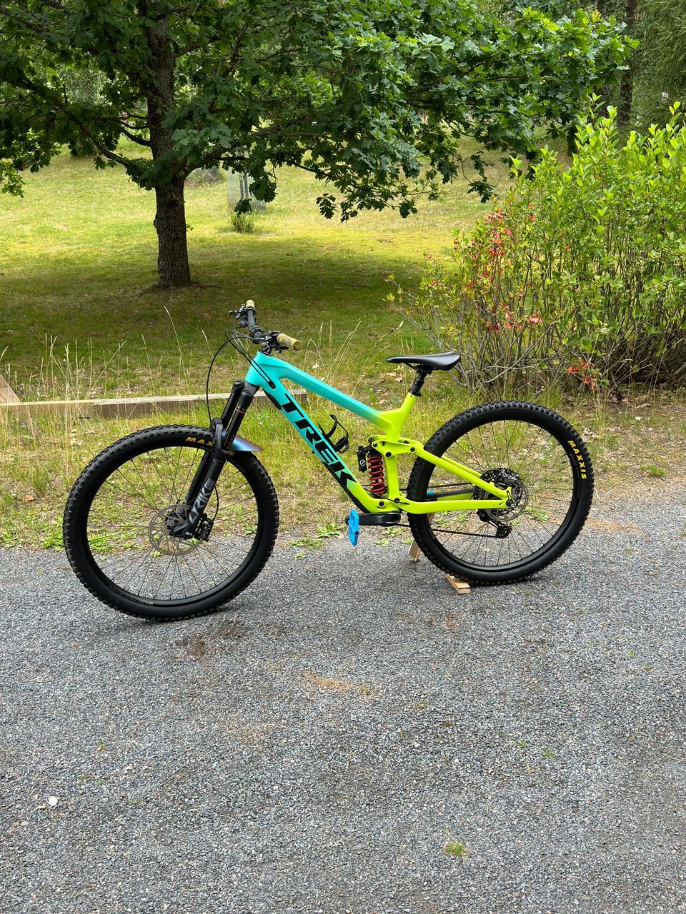 Trek slash 9.9