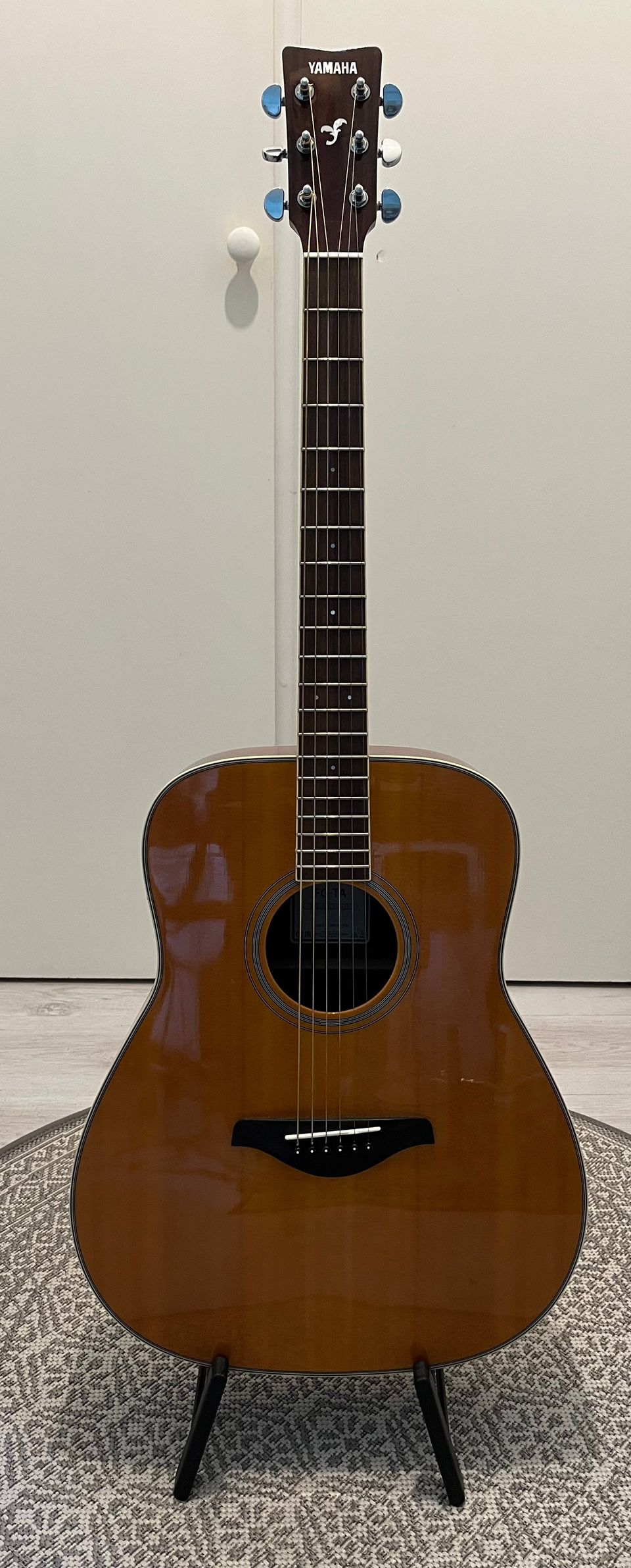 Yamaha Transacoustic FG-TA