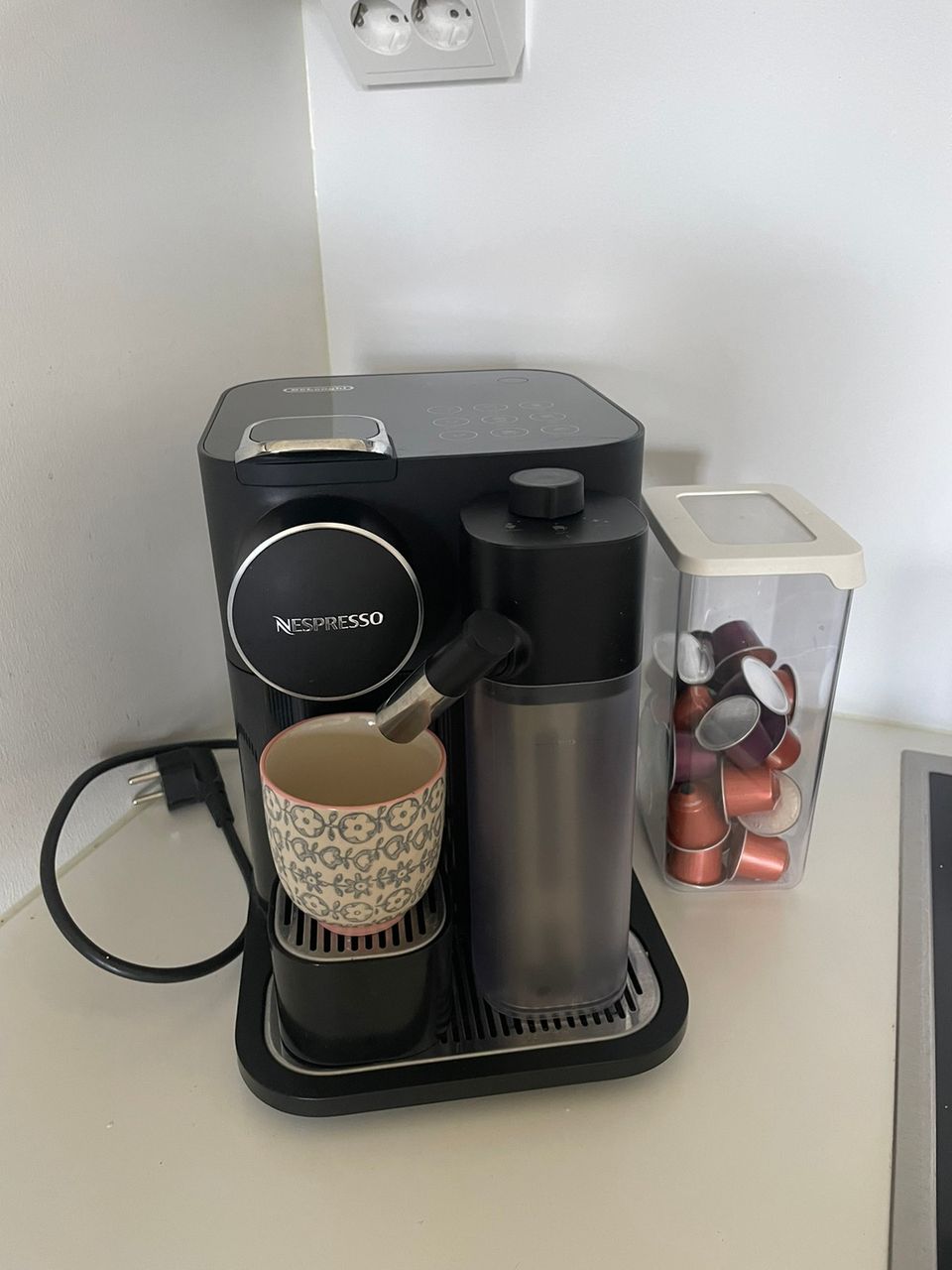 Nespresso Gran Lattissima -kapselikeitin