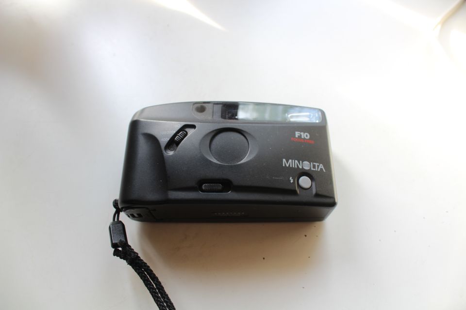 Kamera Minolta F10 focus free