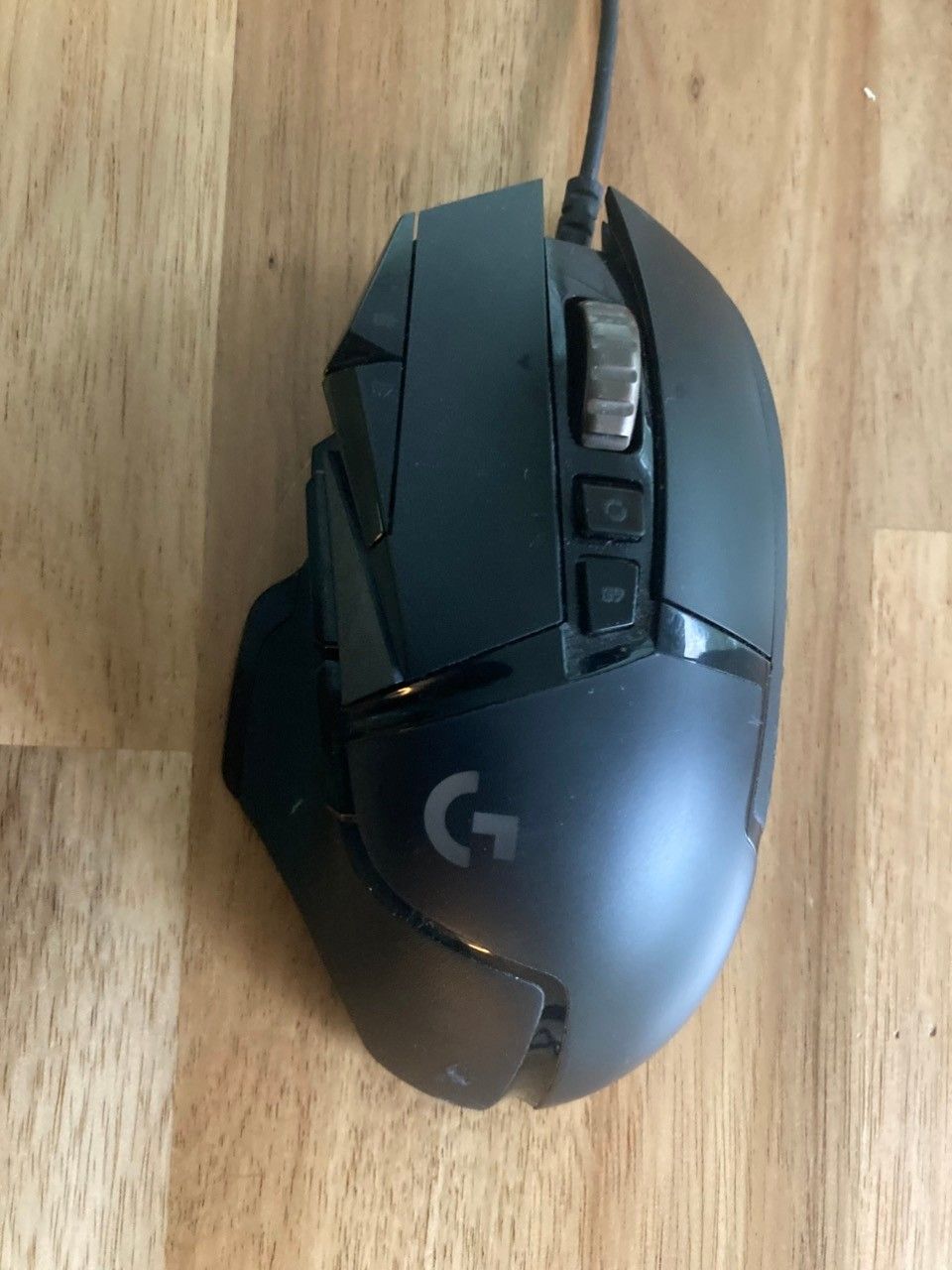 Logitech G502 peli hiiri