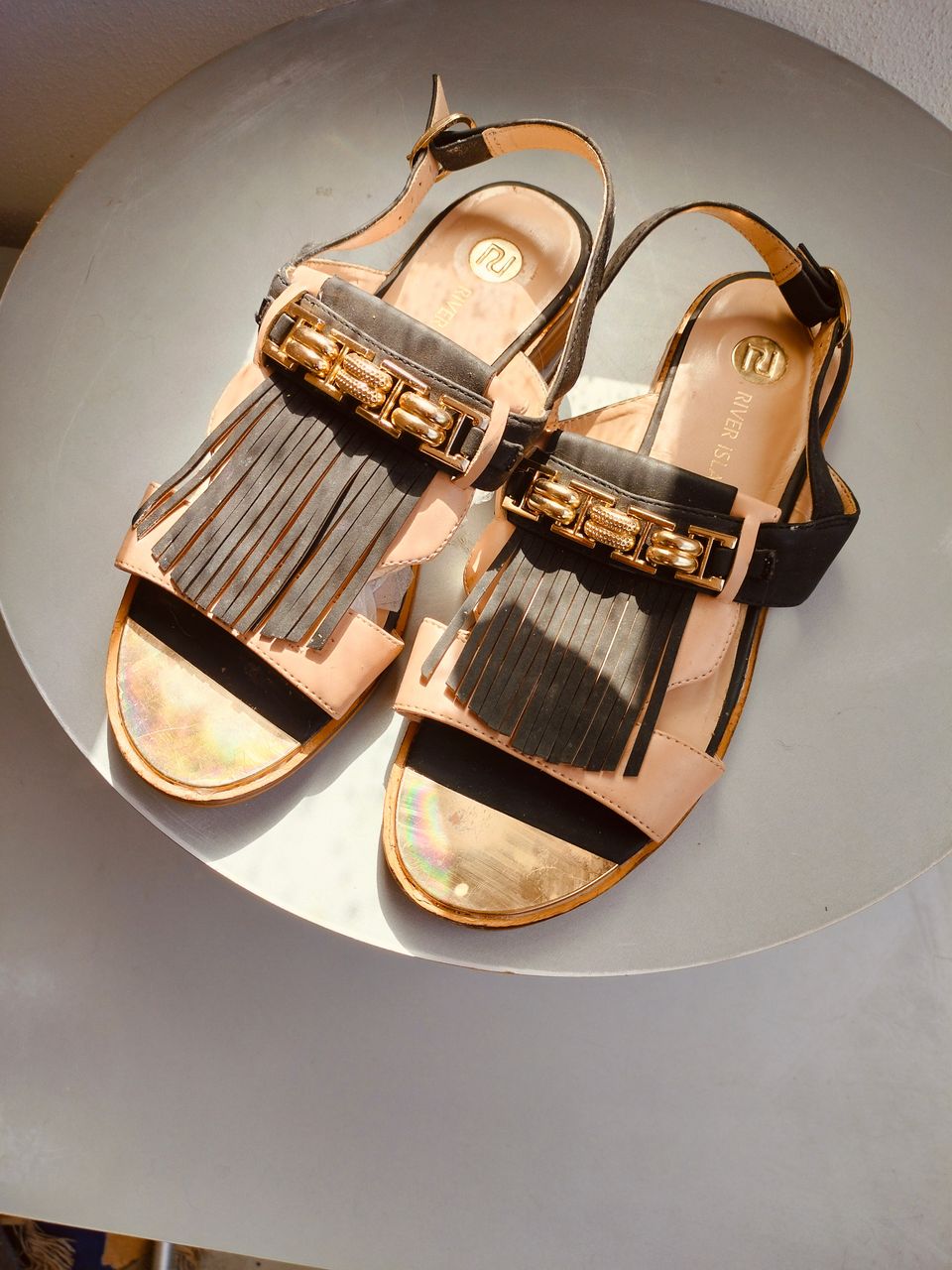 River island sandalit