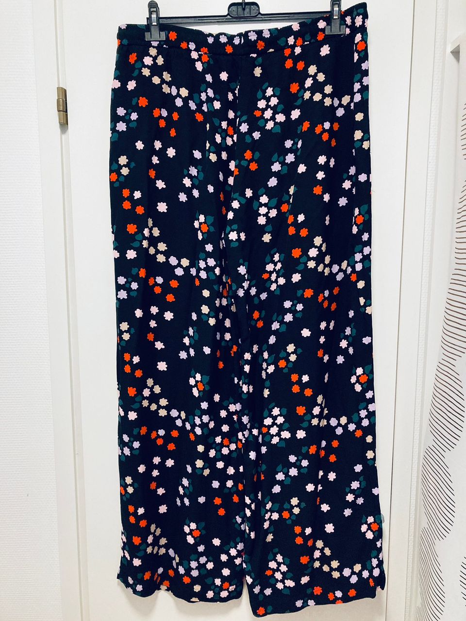 Marimekko Vajanto Taivaankukat housut 2XL