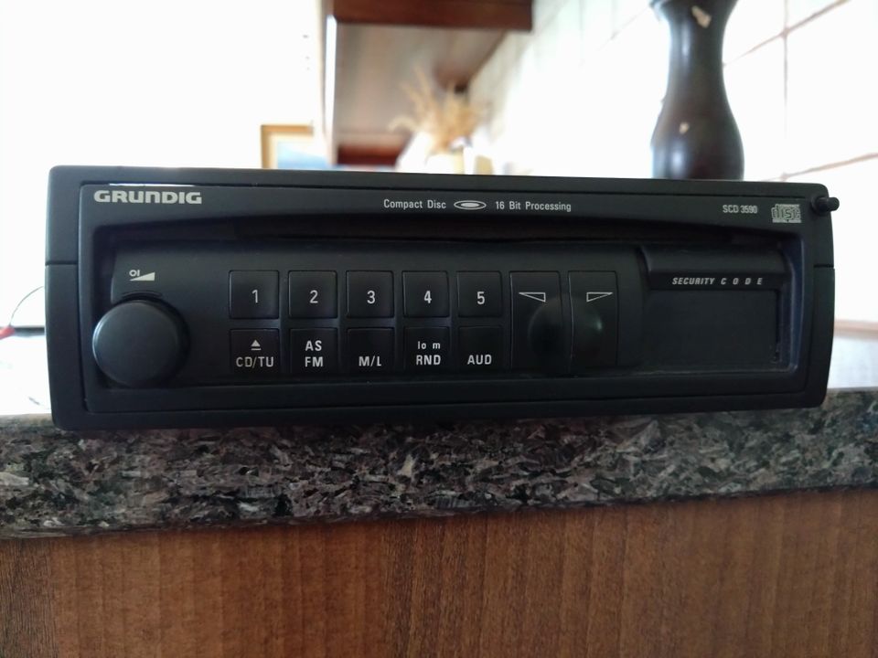 Grundig CD-soitin SCD-3590