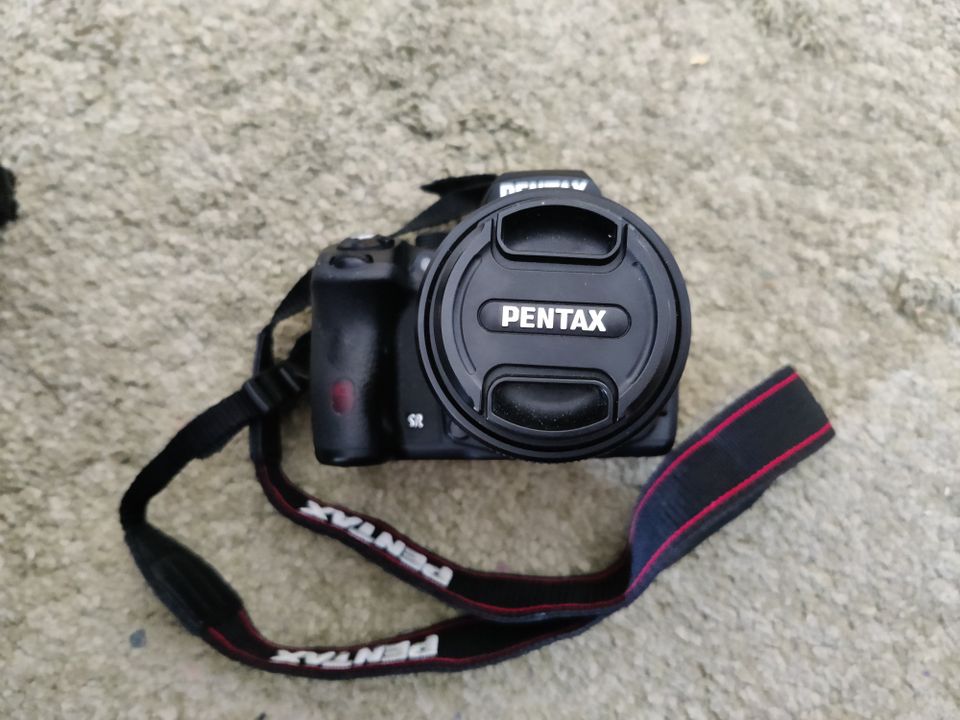 Pentax-K 50 digitaalinen järjestelmäkamera