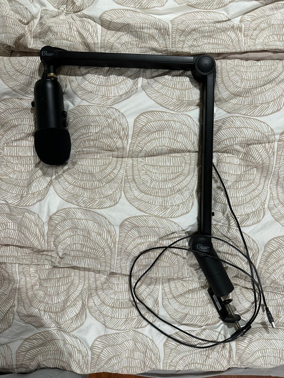 Blue yeti ja varsi