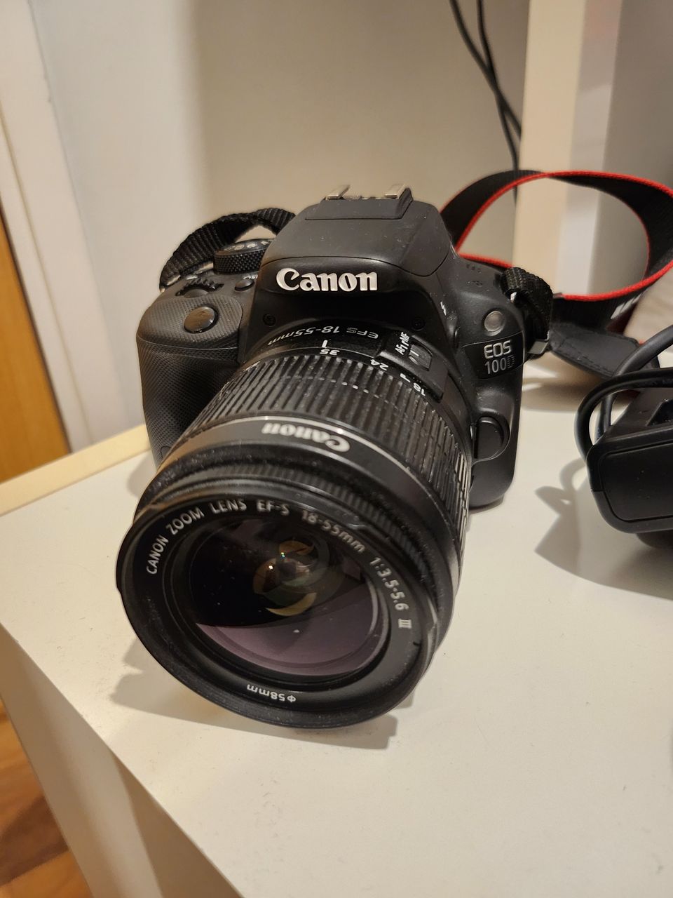 Canon EOS 100D