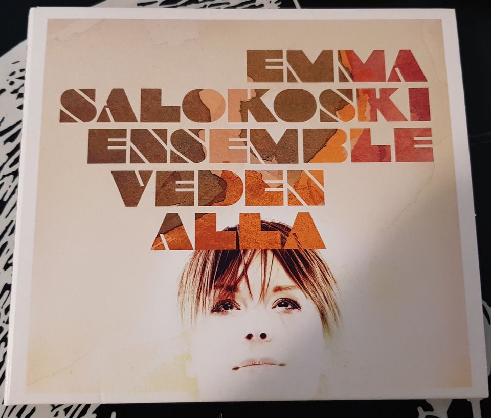 Emma Salokoski Ensemble: Veden alla