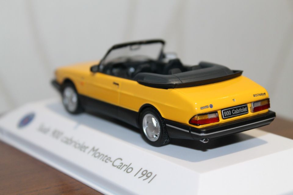 1991 avoauto Saab 900 Cabriolet Monte Carlo auto pienoismalli 1:43 metallia