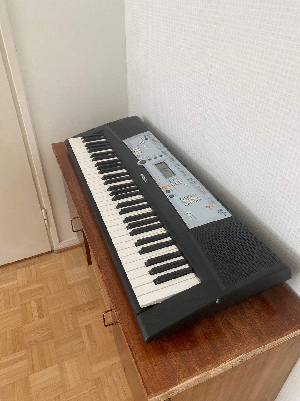 Yamaha YPT-200