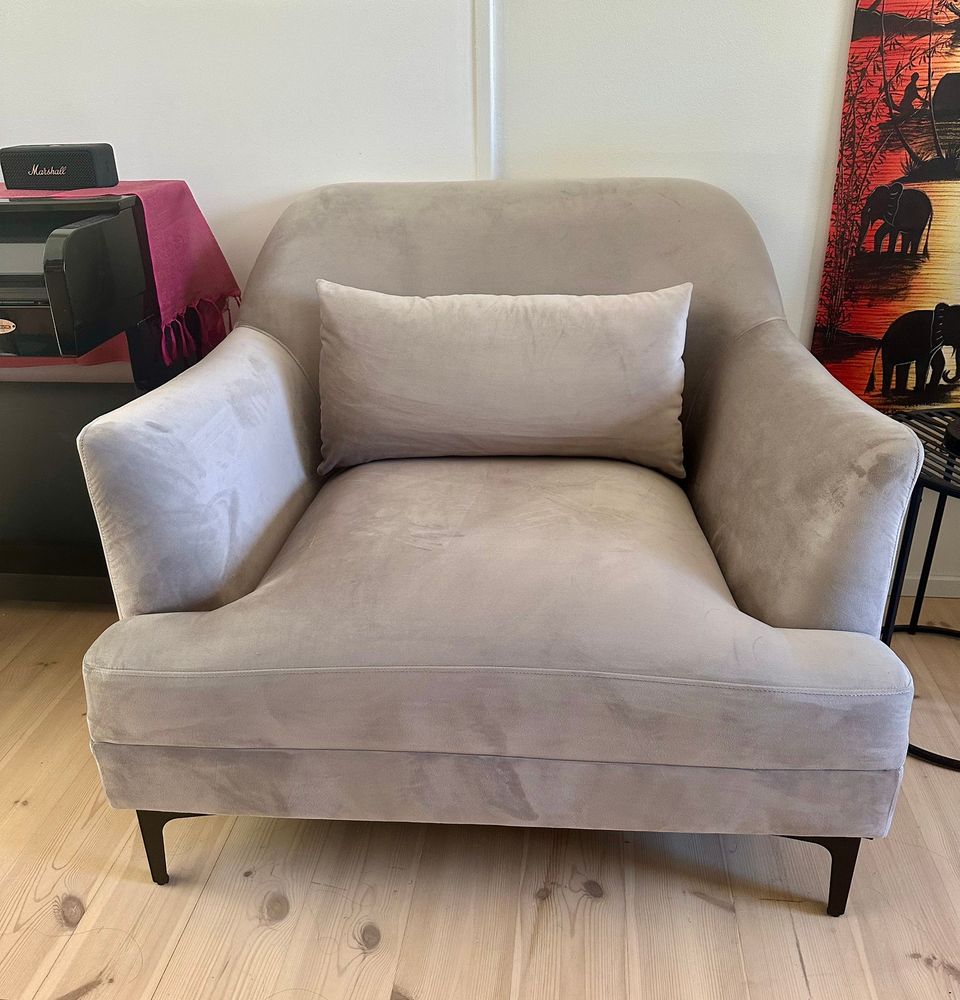 Grey armchair - Harmaa nojatuoli