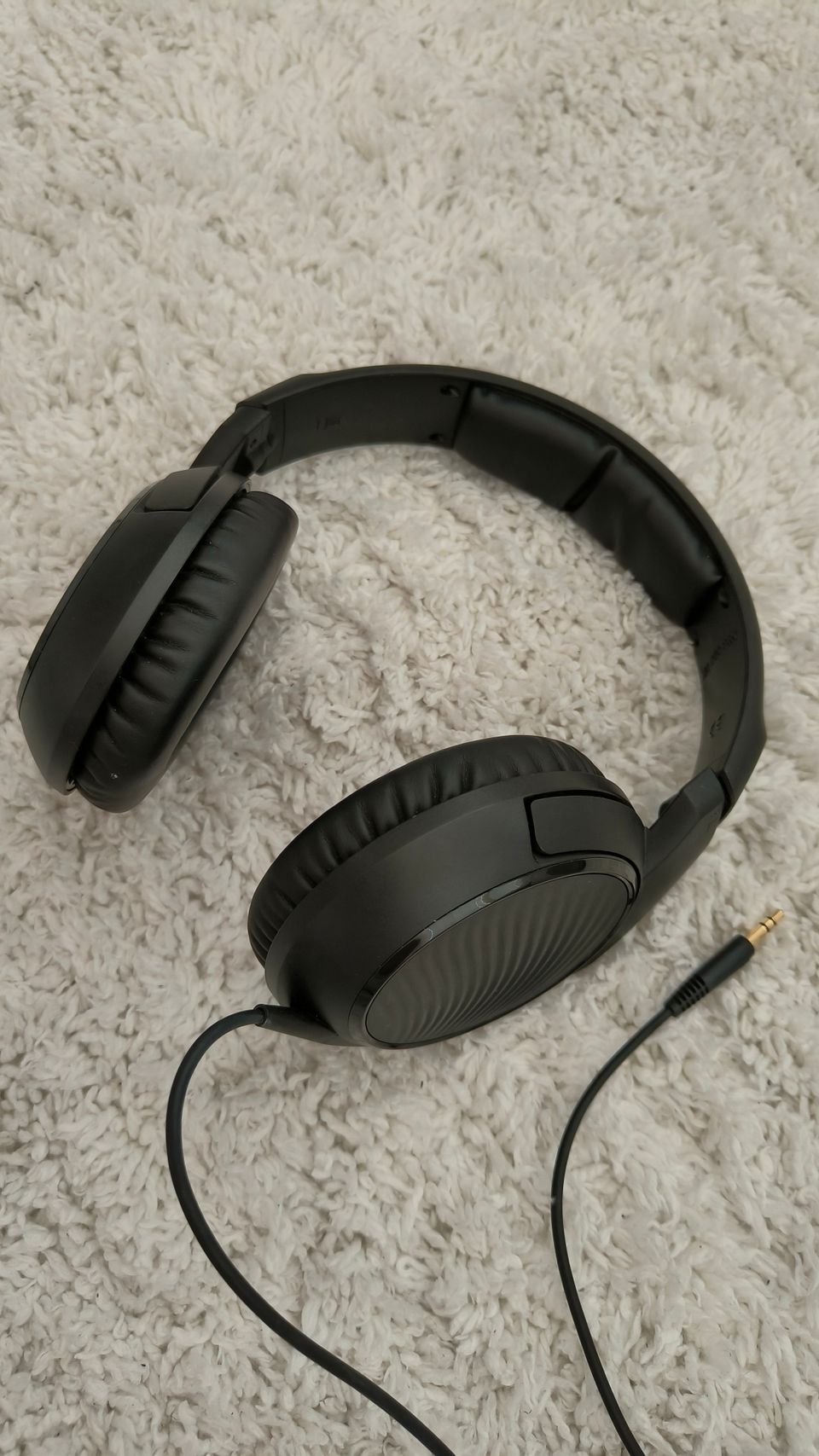 Sennheiser HD-200 Pro