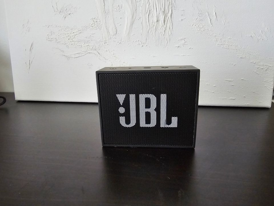 Jbl go kaiutin