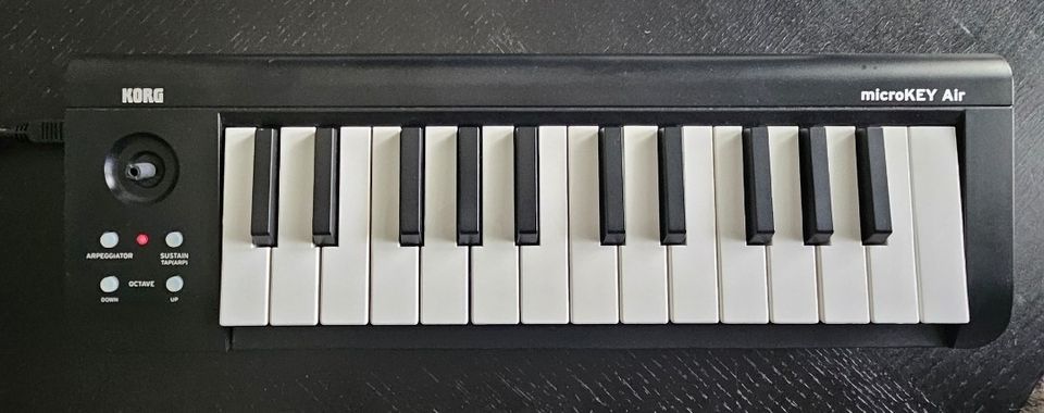 Korg microKEY2 AIR 25 -langaton MIDI-koskettimisto