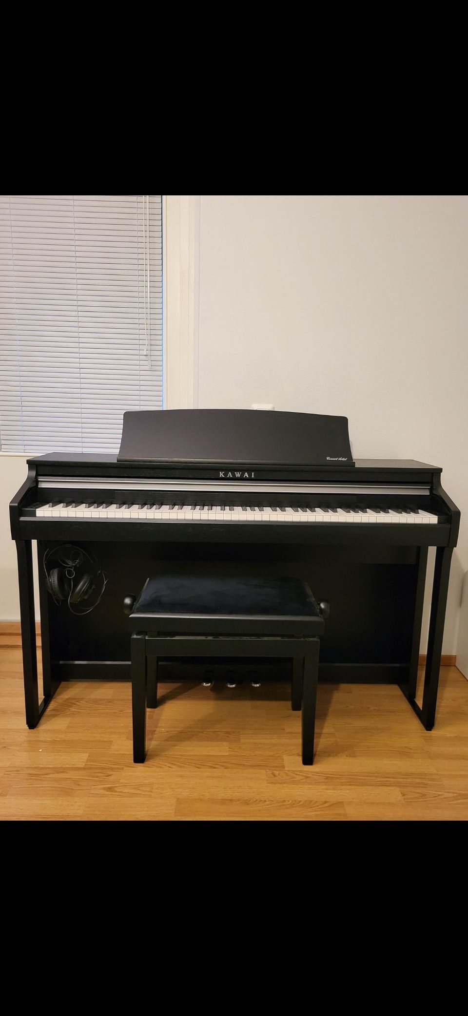 Kawai CA-48 sähköpiano piano sis. pianopenkki ja kuulokkeet