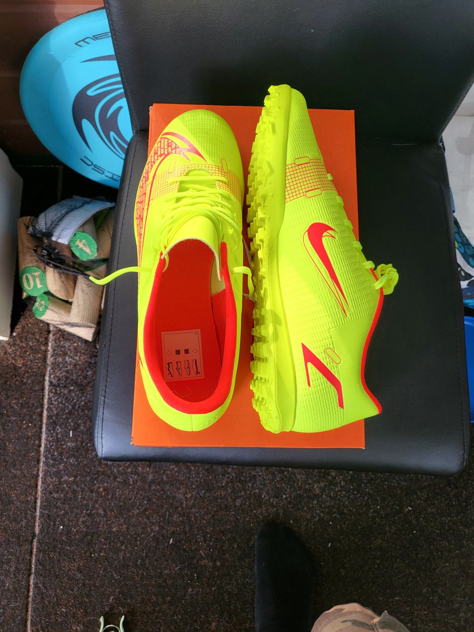 Nike Mercurial Vapor 14 Club TF Motivation turf jalkapallokengät koko 44,5