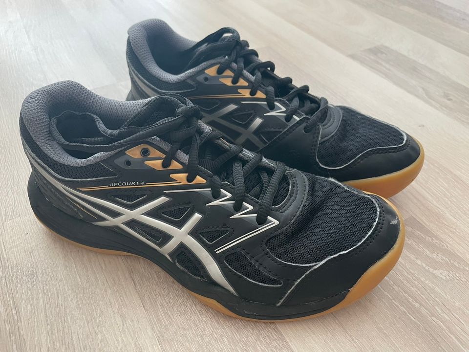 Asics sisäpelikengät