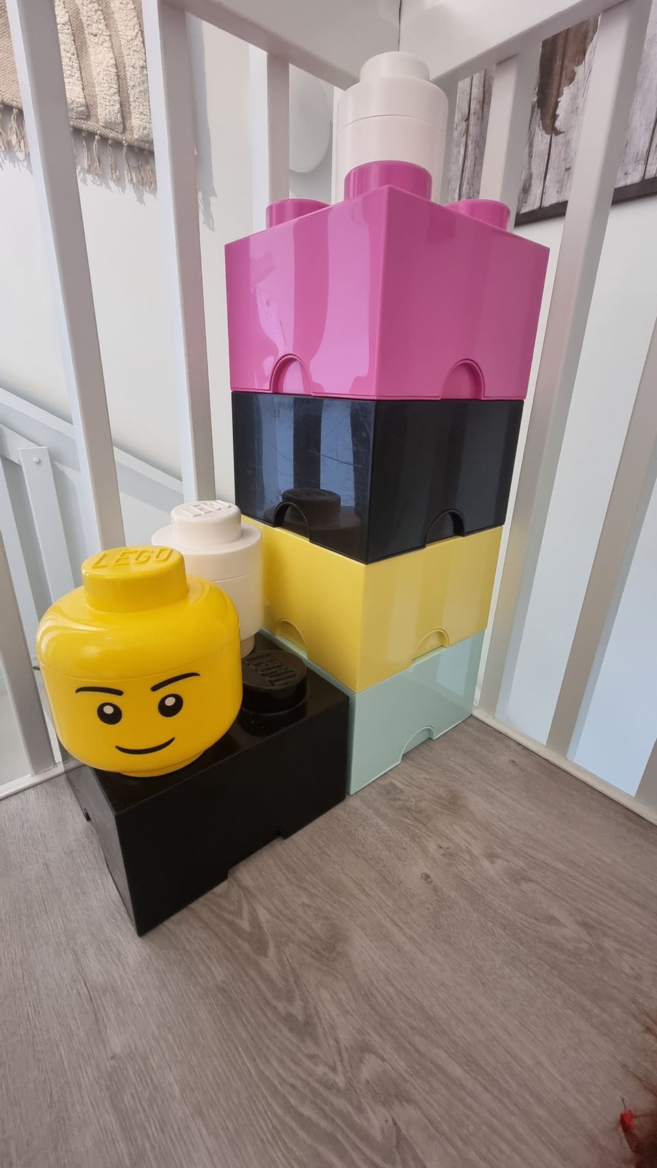 Lego -säilytyslaatikoita