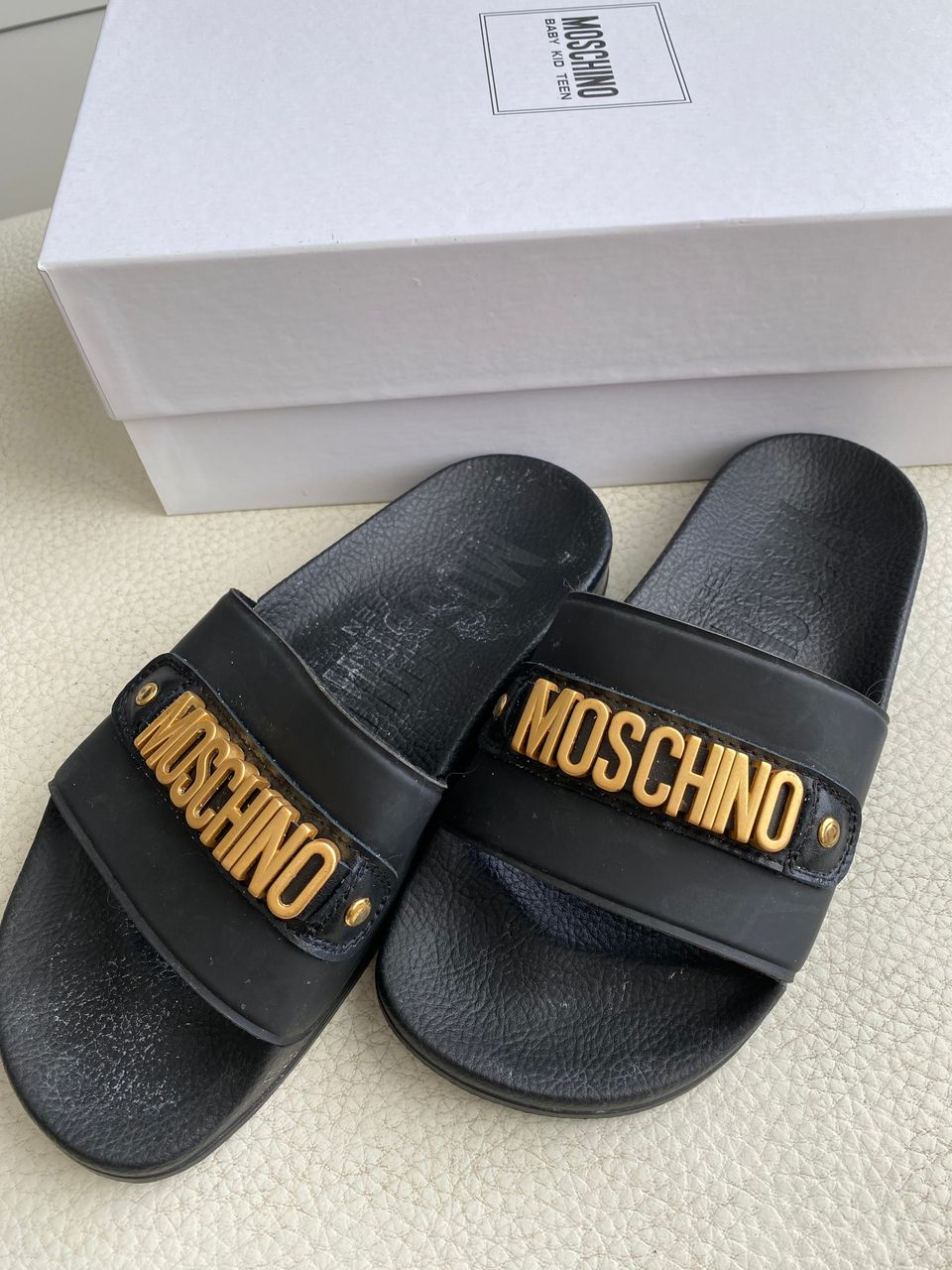 Moschino sandaalit koko 36