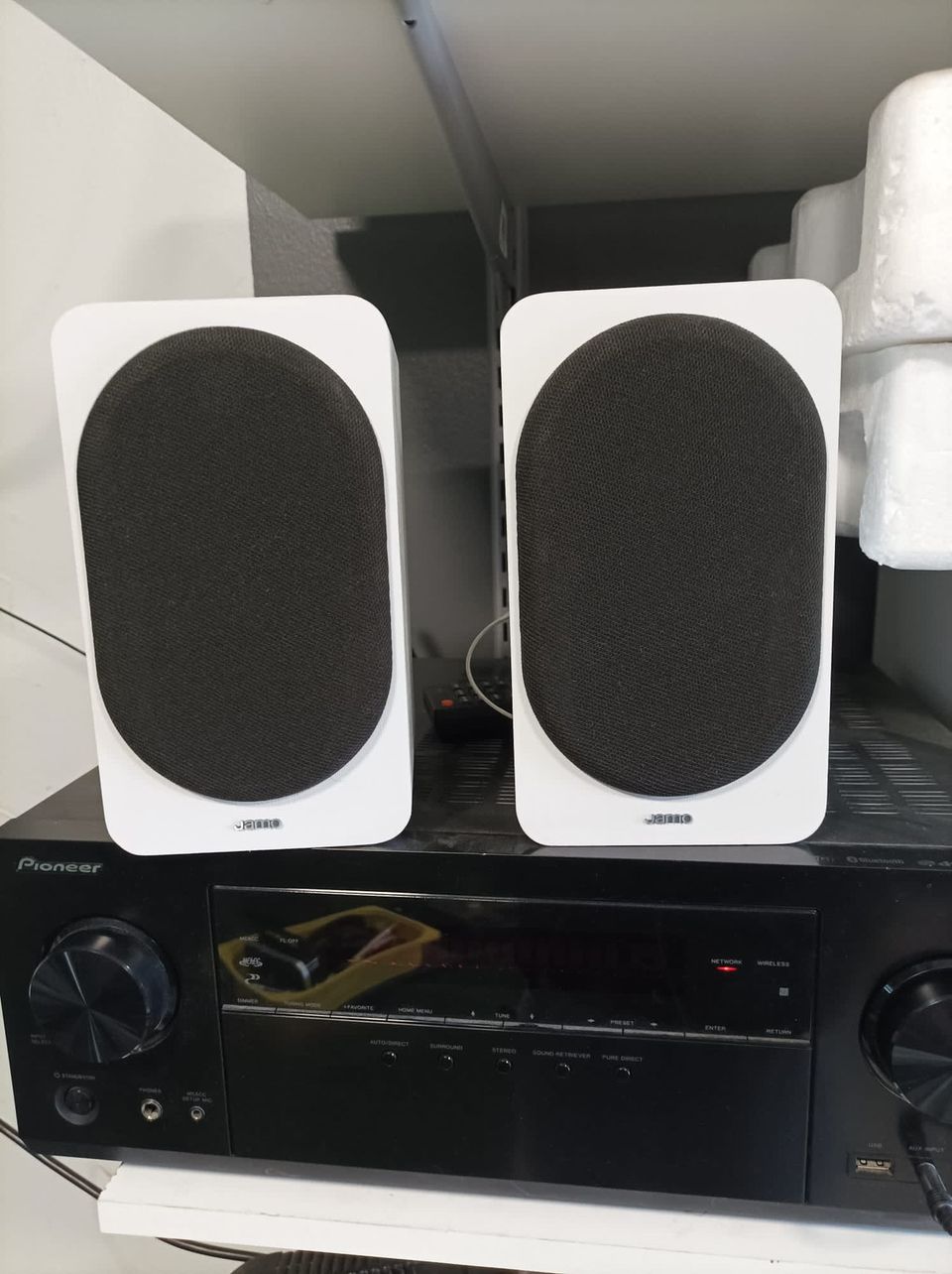 Pioneer viritinvahvistin + 5 jamo kaiutinta ja audio pro subwoofer