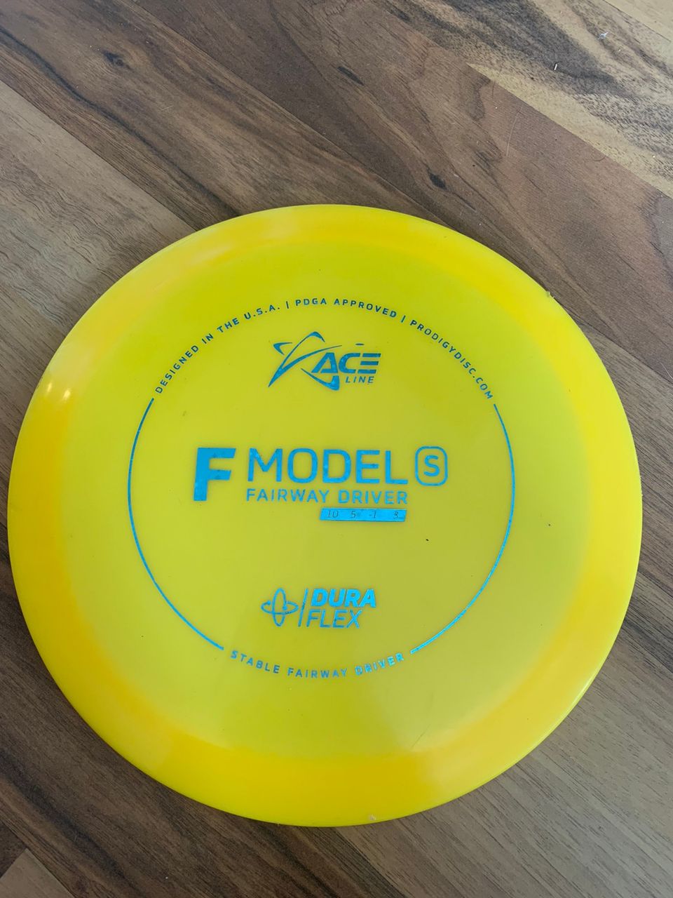 F model s frisbeegolf