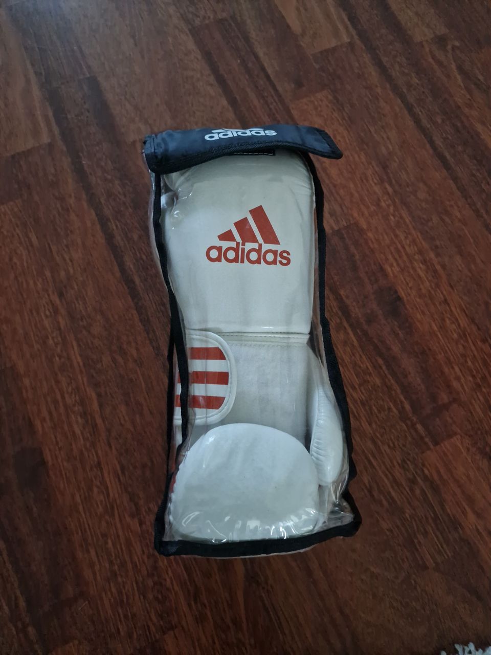 Adidas kuntonyrkkeilyhanskat