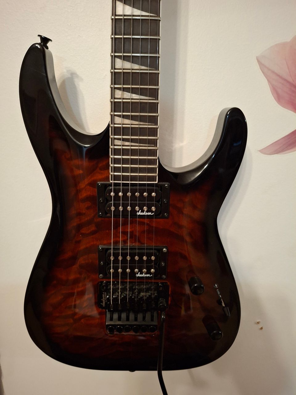 Jackson js dinky 32 dark sunburst