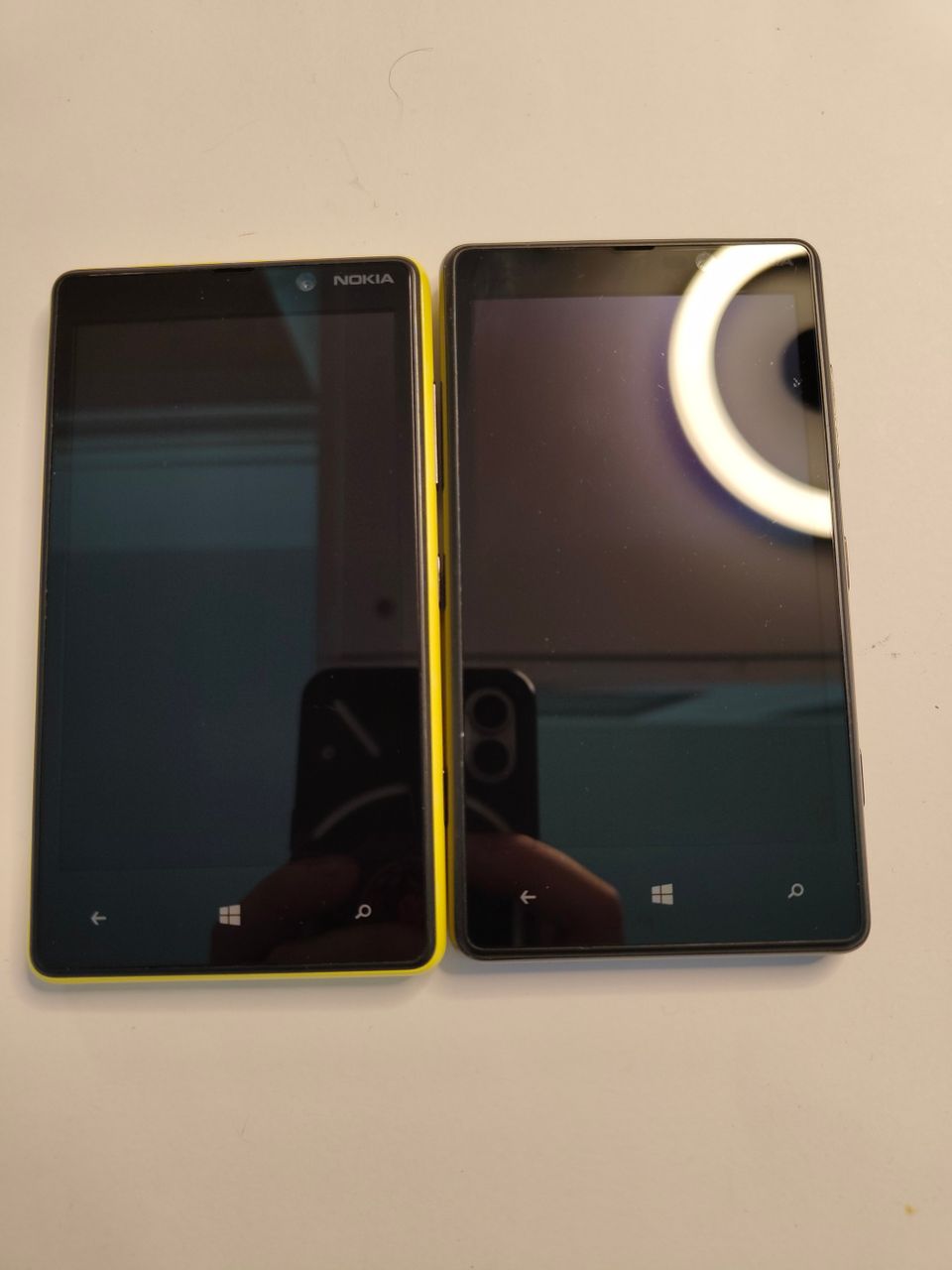 Nokia Lumia 820