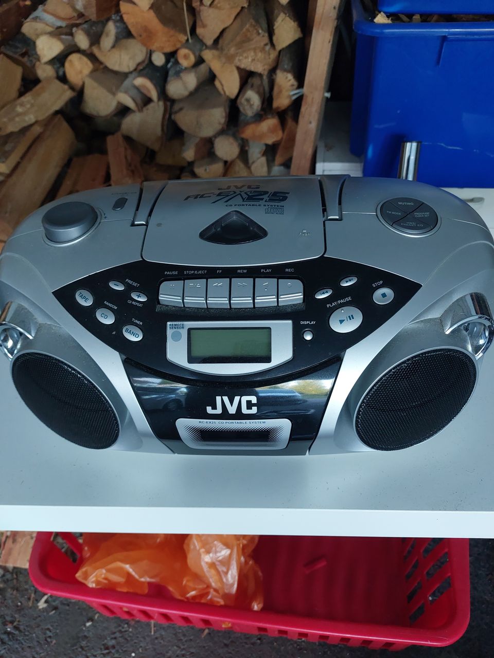 JVC RC-E 25 cd-radiosoitin