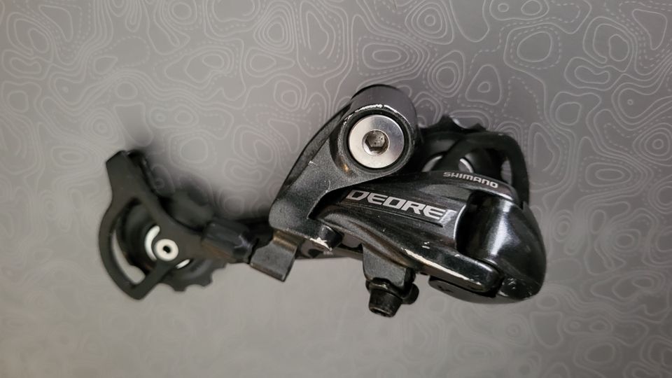 Shimano Deore 9v takavaihtaja RD-M591