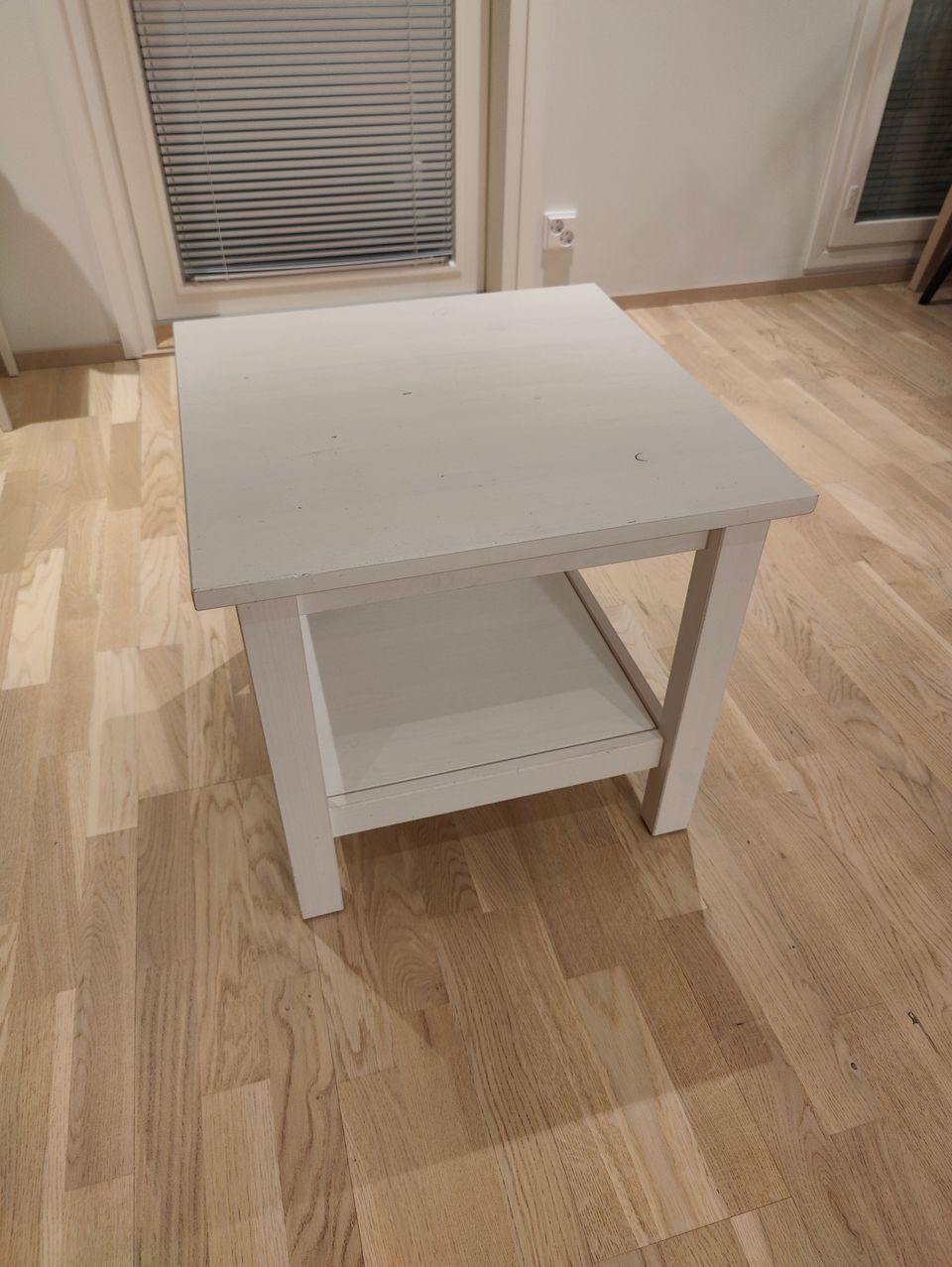 Hemnes sohvapöytä