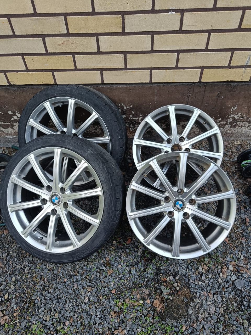 Bmw 18" vanteet