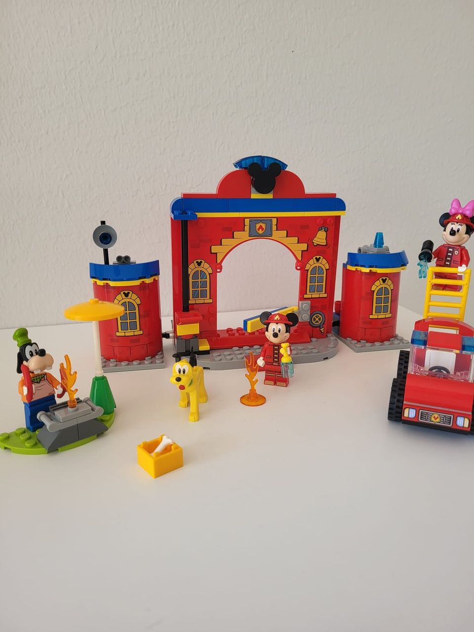 Lego Disney Mikin ja ystävien paloasema 10776