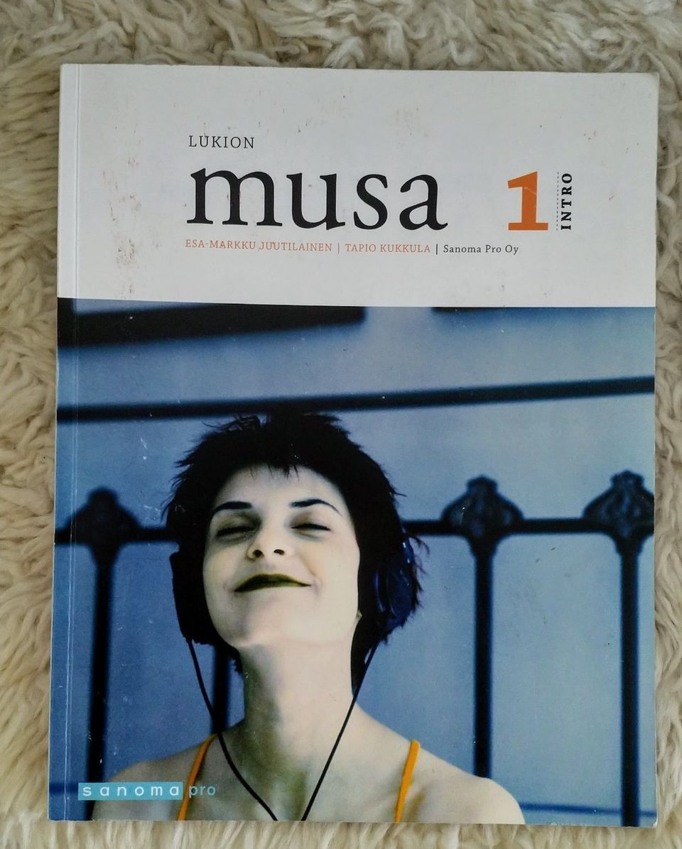 Musa 1 lukion oppikirja