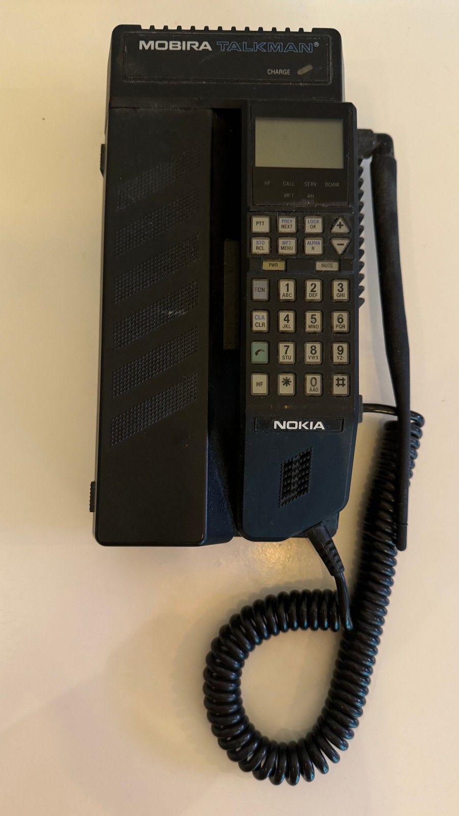 Nokia Mobira Talkman 620 + suomenkielinen käyttöohje