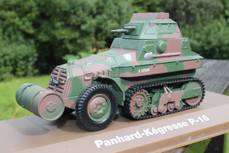 1928 Citroen AMC Schneider P 16 Ranska armeija panssariauto puolitelavaunu 1:43