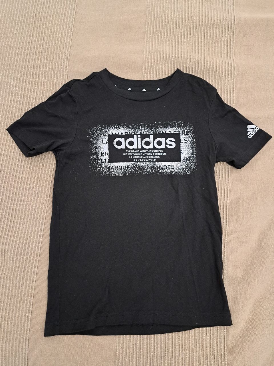 Adidas Spray Box Graphic lasten t-paita